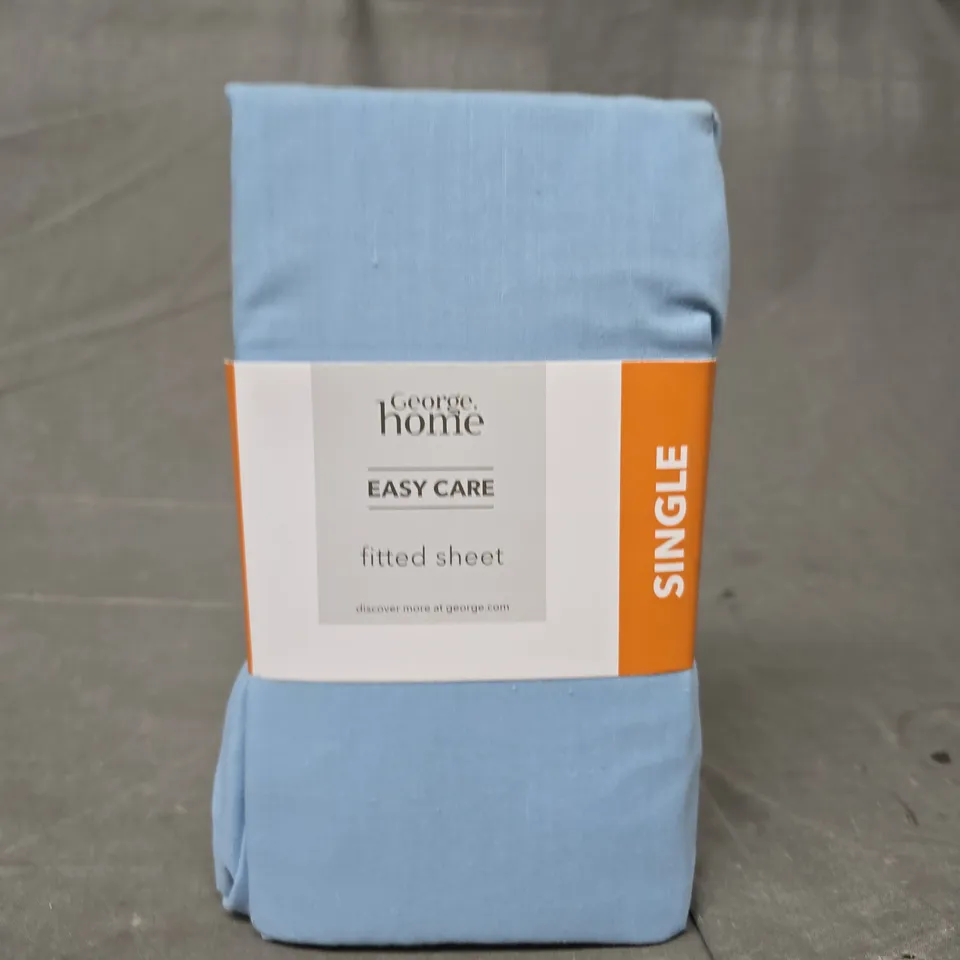 LARGE QUANTITY OF FITTED SHEETS - COLLECTION ONLY 