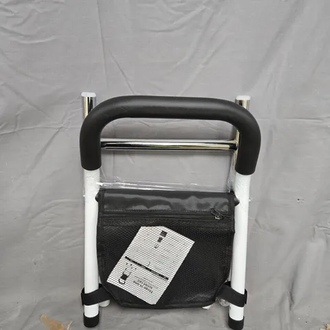 THREE IN ONE TOILET RAIL