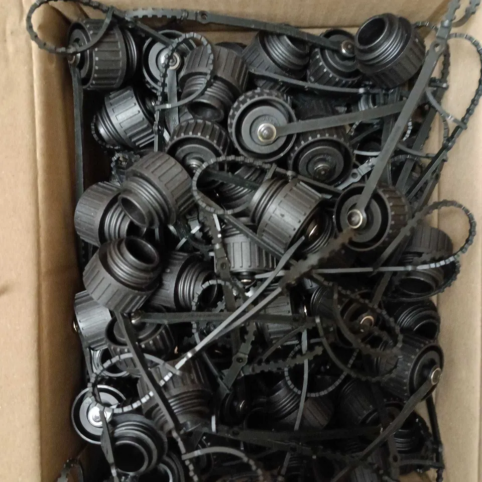 LARGE QUANTITY OF HIRSCHMANN 831 530-400 CA 00 SD 1 CAP WITH STRAPS