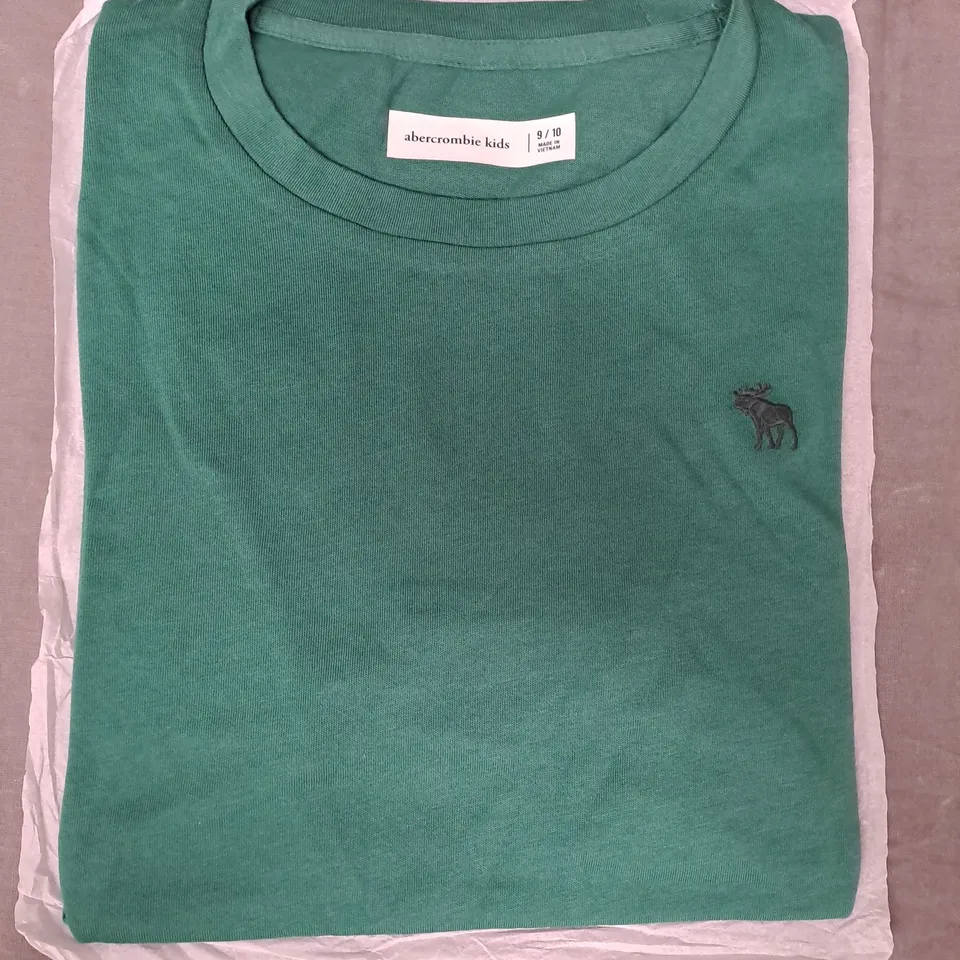 ABERCROMBIE KIDS T-SHIRT IN GREEN SIZE 9/10 YEARS