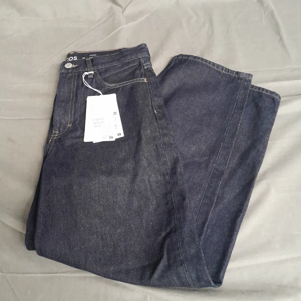 COAST TAPERED JEAN IN DARK BLUE DENIM SIZE EU 26