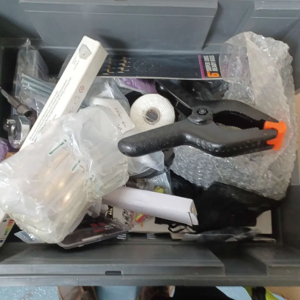 BOX OF ASSORTED HOUSE HOLD ITEMS TO INCLUDE THE LAB CO - DRILL BITS - FISHING LINES AND WEIGHTS