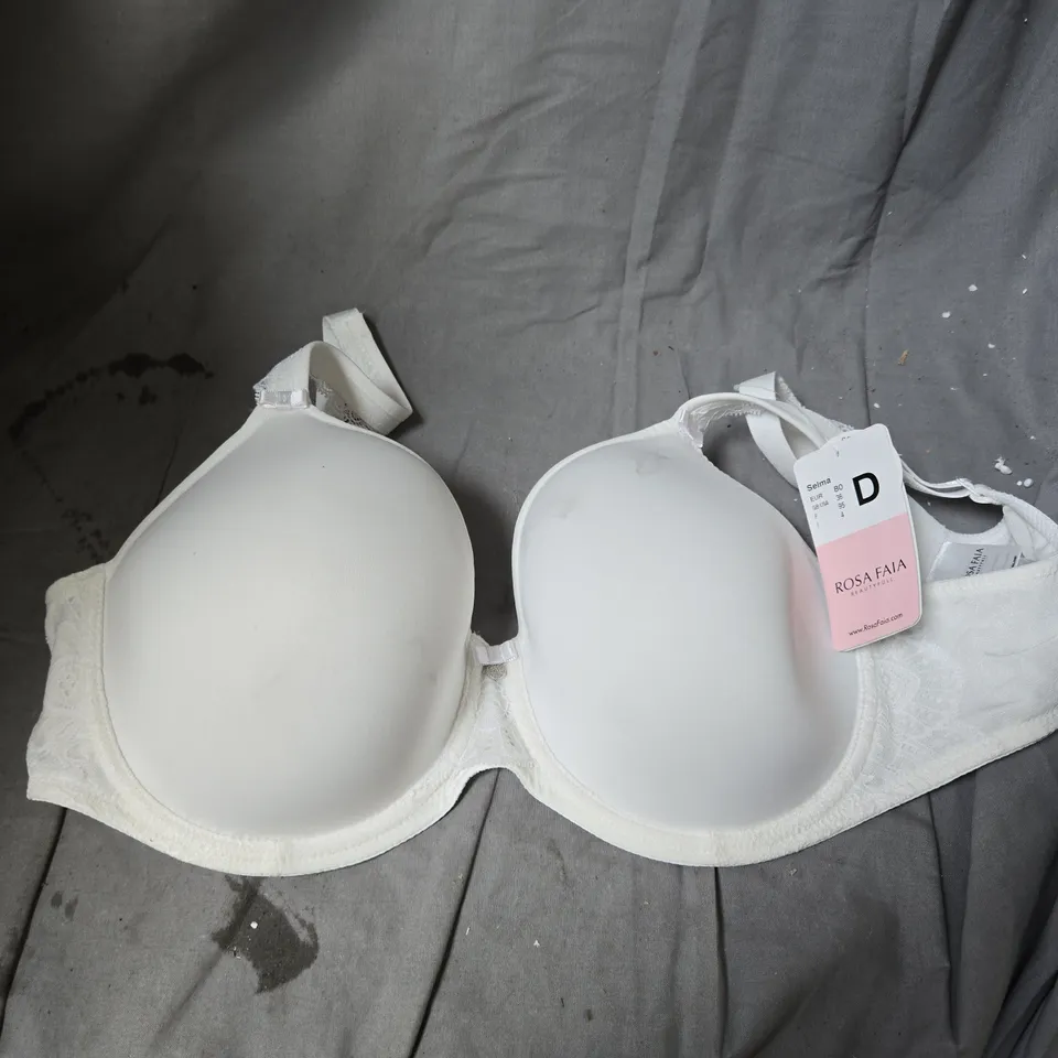 BOX OF APPROXIMATELY 25 ASSORTED CLOTHING ITEMS INCLUDING  MEY DRY COTTON MEN’S UNDERWEAR , WHAT KATIE DID BRIEFS , NYLON DREAMS SUSPENDER BELT AND ROSA FAIA BRA 