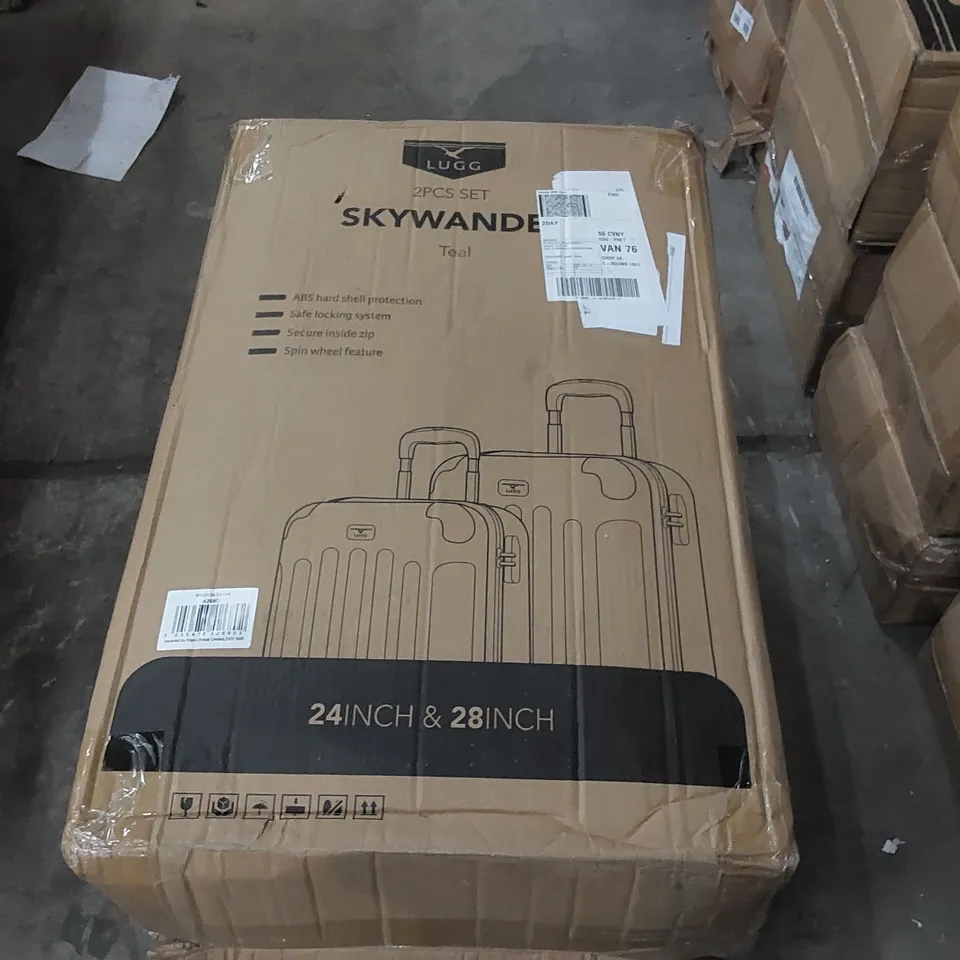 BOXED LUGG SET OF 2 SKYWANDER SUITCASES