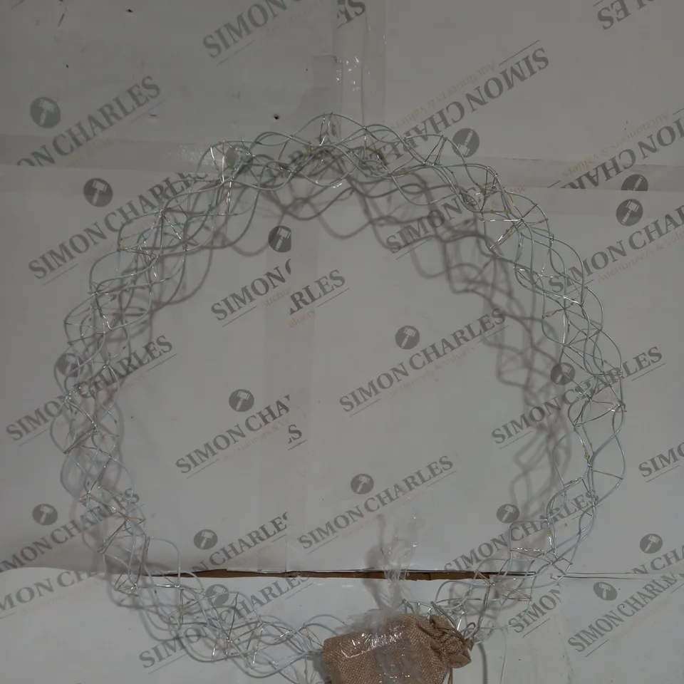 MODERN INTEGRATED LED WREATH 