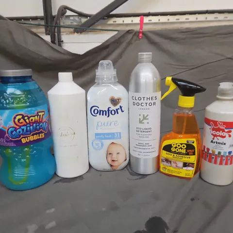 APPROXIMATELY 12 ASSORTED LIQUIDS TO INCLUDE SCOLA ARTMIX, GIANT GAZILLION BUBBLES, GOO GONE, ETC - COLLECTION ONLY