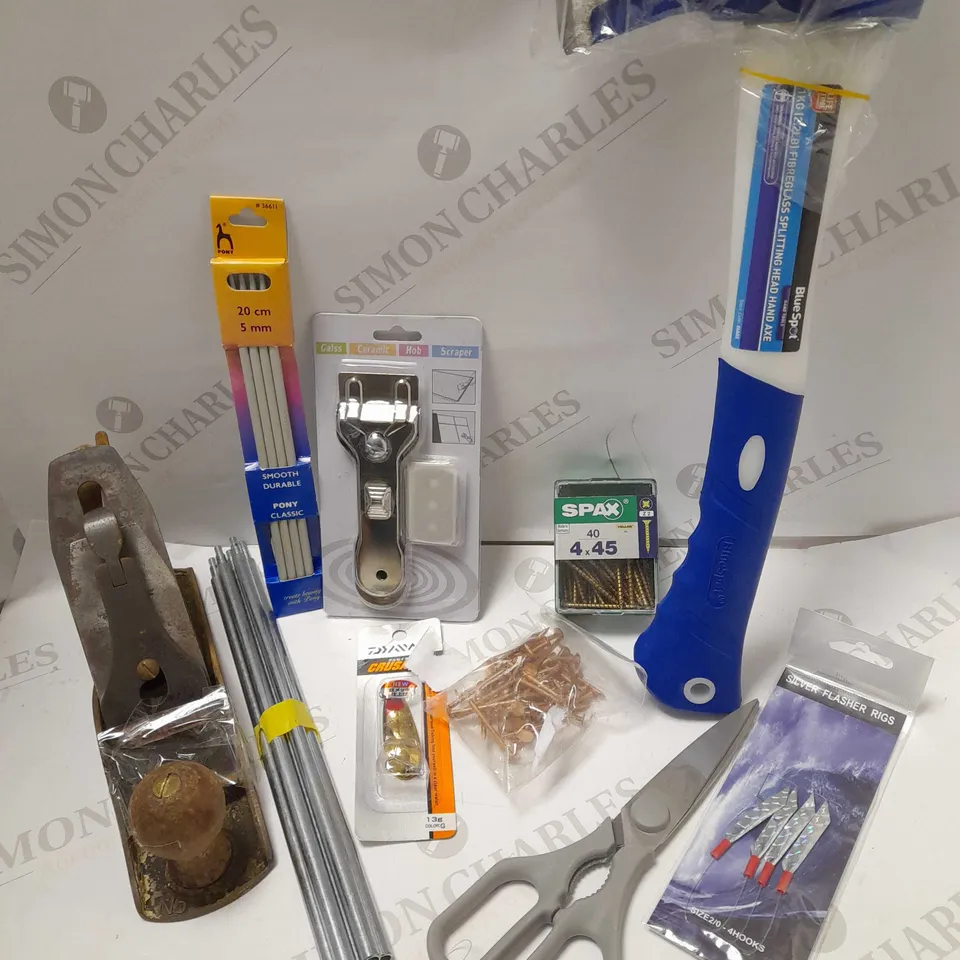 LOT OF APPROX 15 ASSORTED HOUSEHOLD ITEMS TO INCLUDE HAND AXE, SCISSORS, SCREWS, ETC
