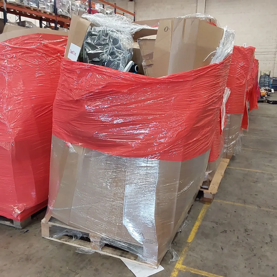 PALLET OF ASSORTED ITEMS INCLUDING: CHAIRS, ARTIFICIAL CHRISTMAS TREE, CHAIR CUSHIONS, RUG