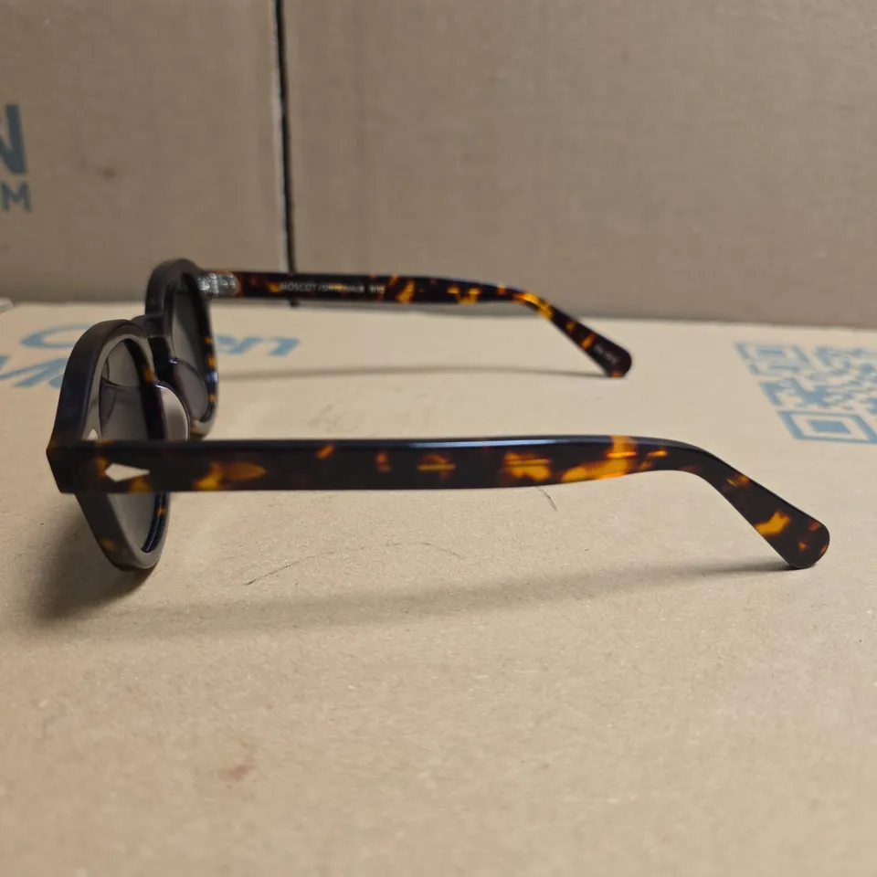 BOXED MOSCOT ORIGINALS TORTOISESHELL SUNGLASSES 