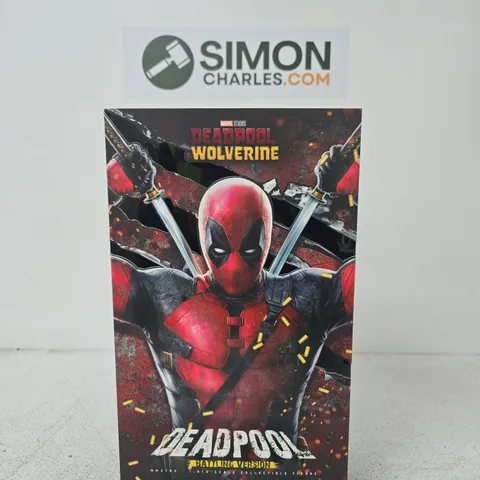 DEADPOOL X WOLVERINE ACTION FIGURE - BATTLING VERSION - 1/6TH SCALE