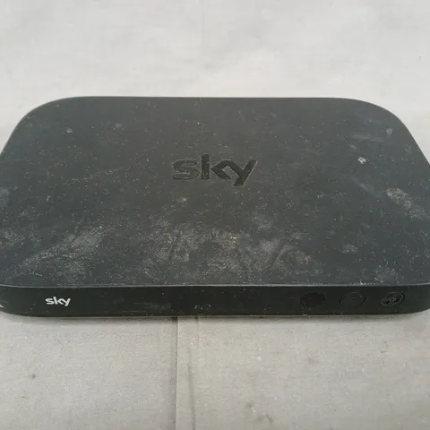 SKY EM150 Q MINI BOX