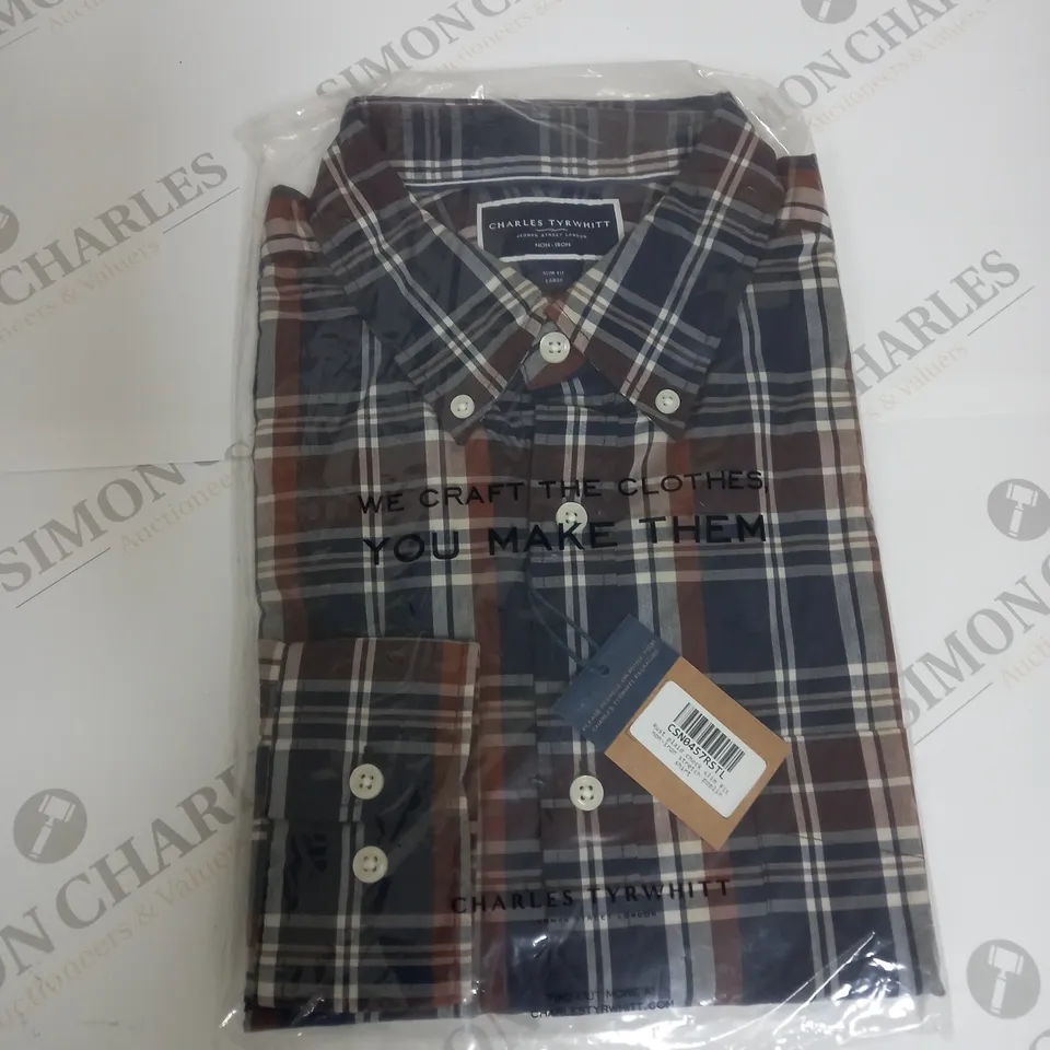 BAGGED CHARLES TYRWHITT SLIM FIT POPLIN SHIRT SIZE L