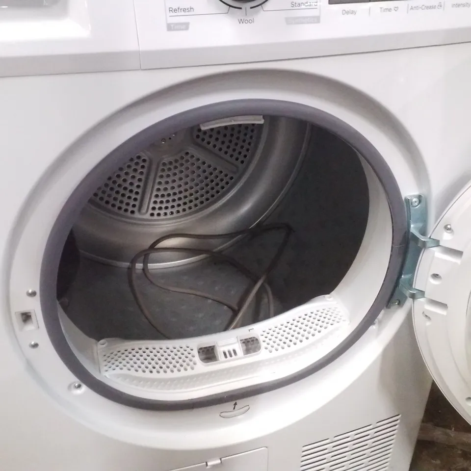 SWAN STH75110W 8KG LOAD CONDENSER TUMBLE DRYER IN WHITE