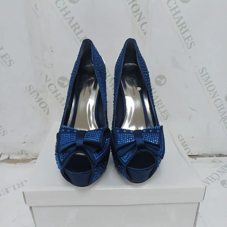 LOT OF 11 PAIR OF OCCASIONS BY CASANDRA LADIES SHOES