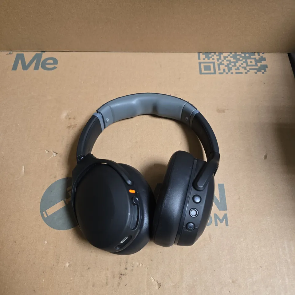 SKULLCANDY WIRELESS HEADPHONES 