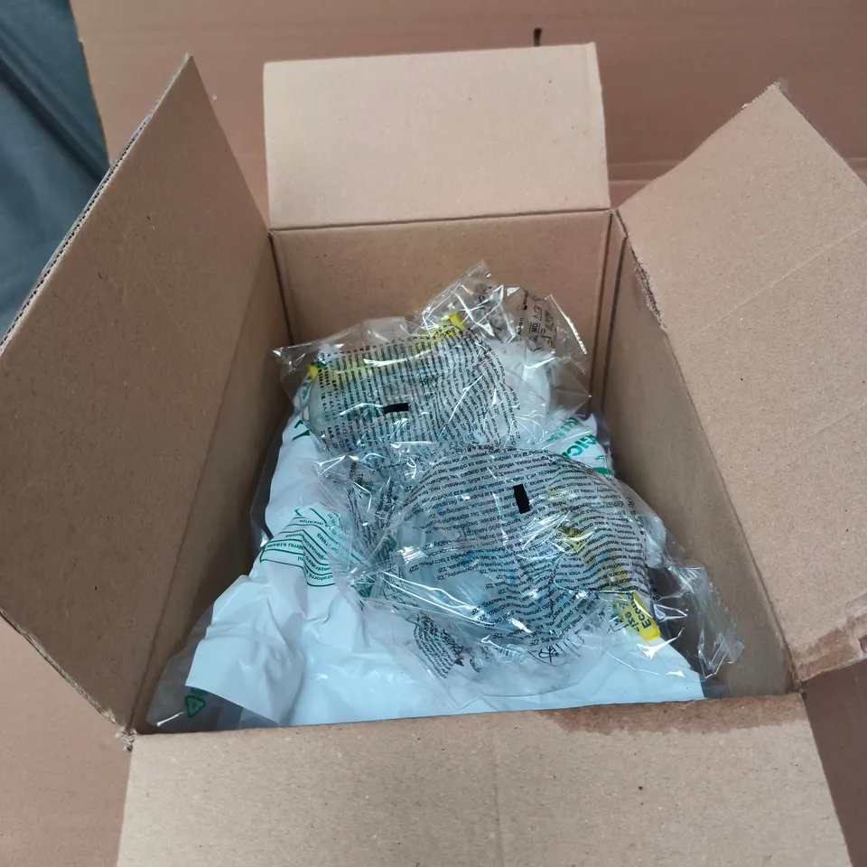 BOX OF APPROXIMATELY 10 ASSORTED INTERSURGICAL MEDICAL ITEMS TO INCLUDE 22M SMOOTHBORE TUBE WITH SOFT END CONNECTORS ETC