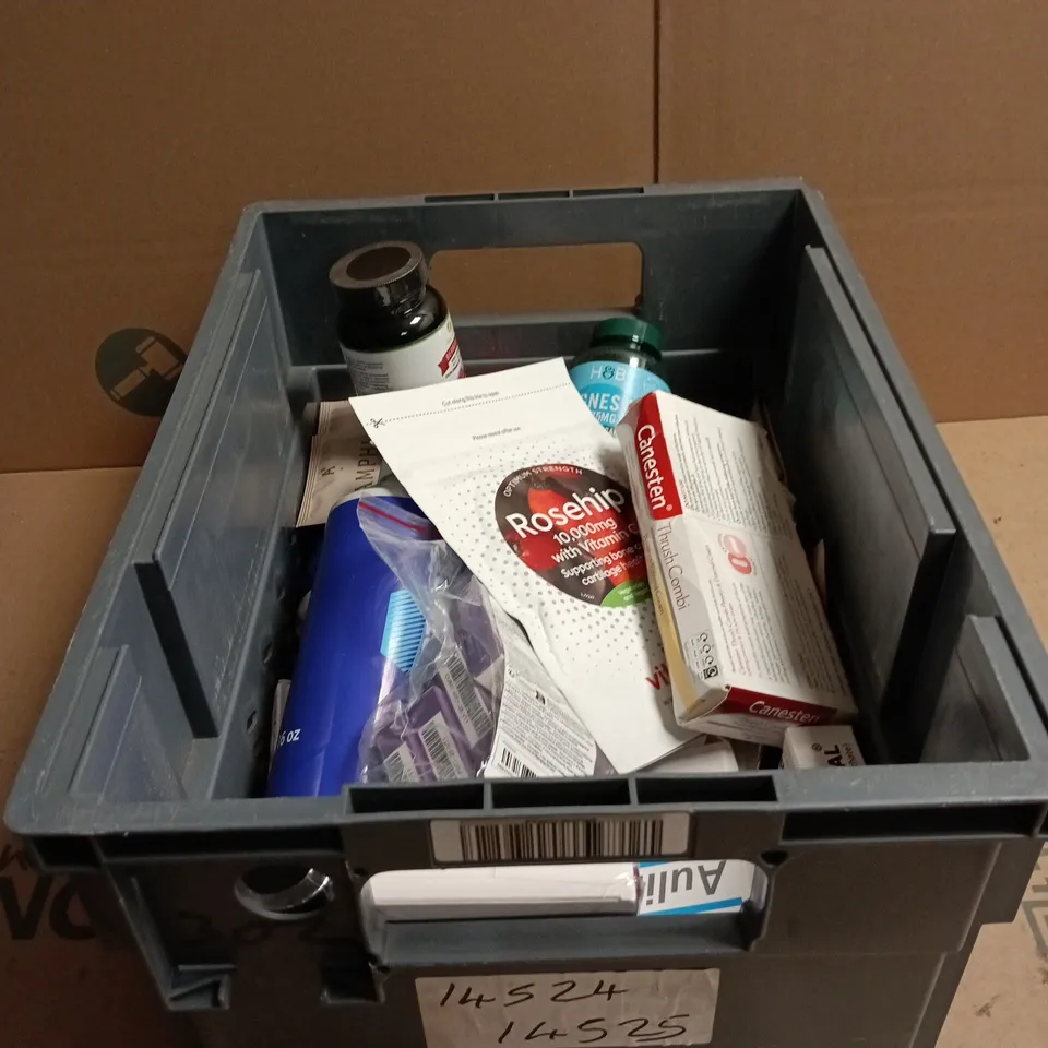 TOTE OF APPROXIMATELY 20 ASSORTED VITAMIN/SUPPLEMENT RELATED ITEMS TO INCLUDE ROSEHIP, CANESTEN, ICE STORM PAIN RELIEF, HOLLAND AND BARRETT MAGNESIUM ETC
