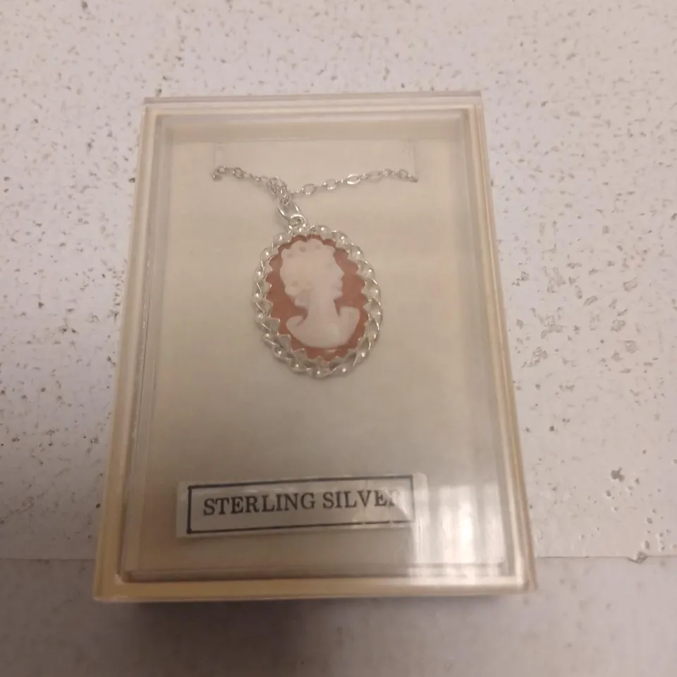 STERLING SILVER CAMEO PENDANT NECKLACE