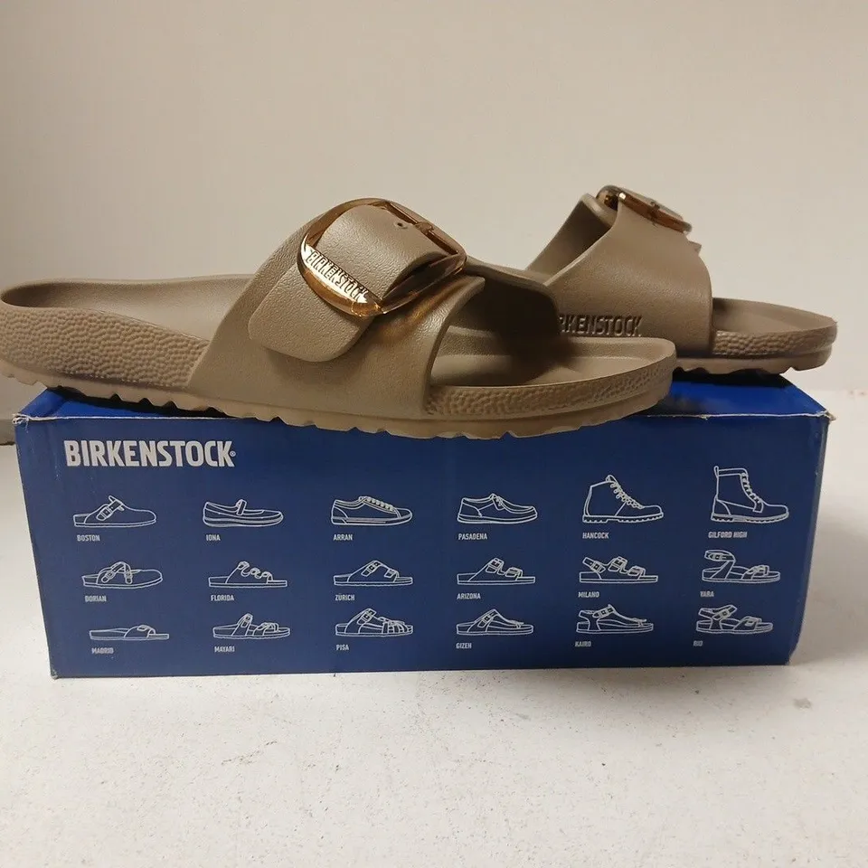 BOXED PAIR OF BIRKENSTOCK MADRID BIG BUCKLE SANDALS IN GRAY TAUPE SIZE UK 7.5