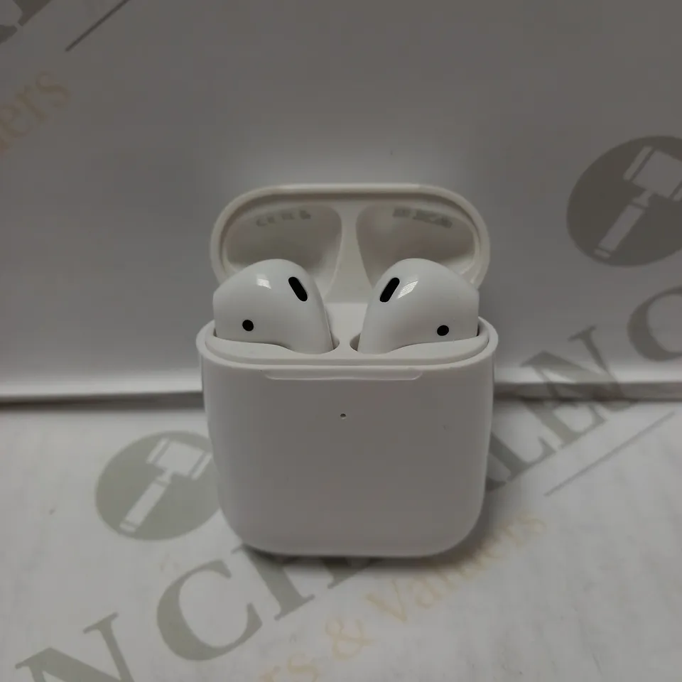 APPLE AIRPODS A1938
