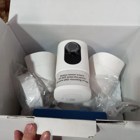 EUFY 2K FLOODLIGHT CAMERA WHITE
