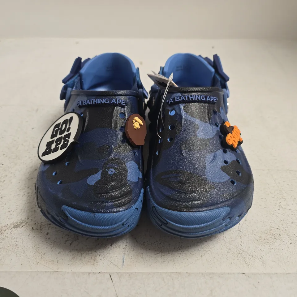A BATHING APE CLASSIC CROCS - UK SIZE 6