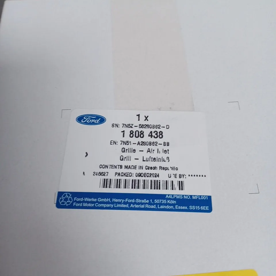 FORD PARTS FRONT GRILLE / AIR INTAKE GRILLE – FORD PART NO. 1 808 438