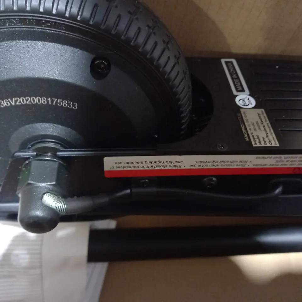 SCHWINN TONE YOUTH/ADULT ELECTRIC SCOOTER - COLLECTION ONLY 