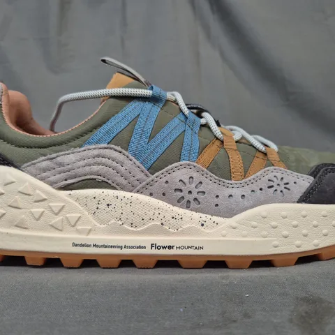 BOXED PAIR OF FLOWER MOUNTAIN SHOES IN MULTICOLOUR UK SIZE 11