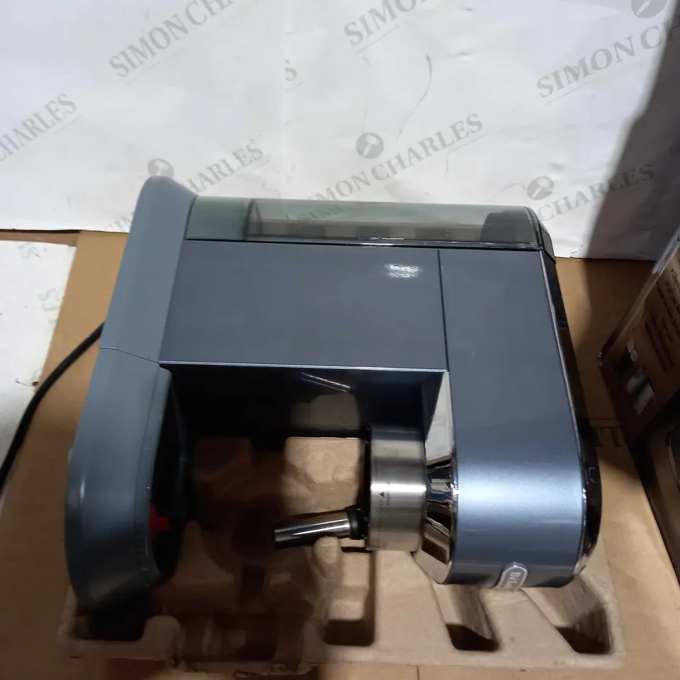 DELONGHI BARISTA ESPRESSO AND CAPPUCCINO MAKER 