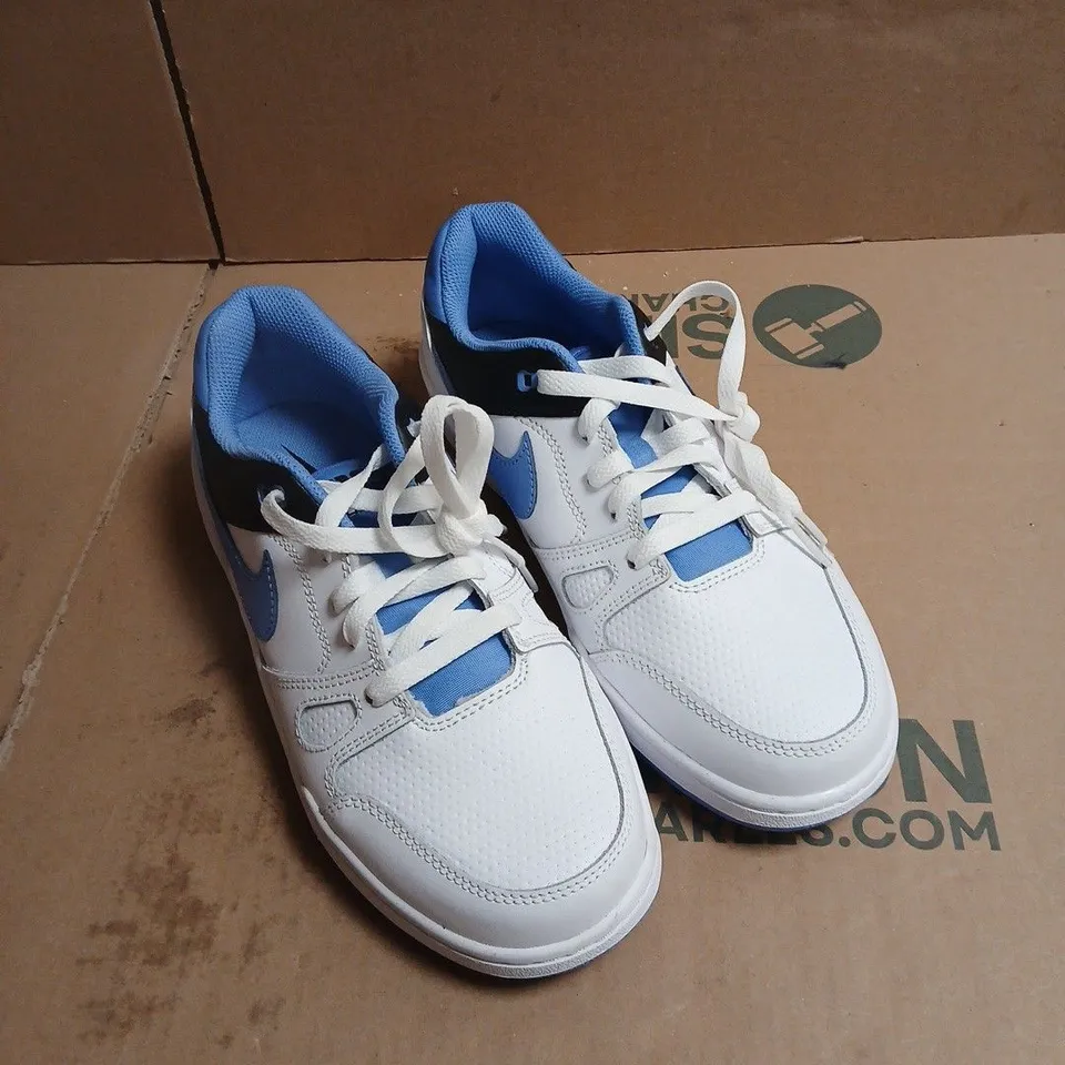NIKE TRAINERS – WHITE WITH BLUE ACCENTS UK SIZE 6