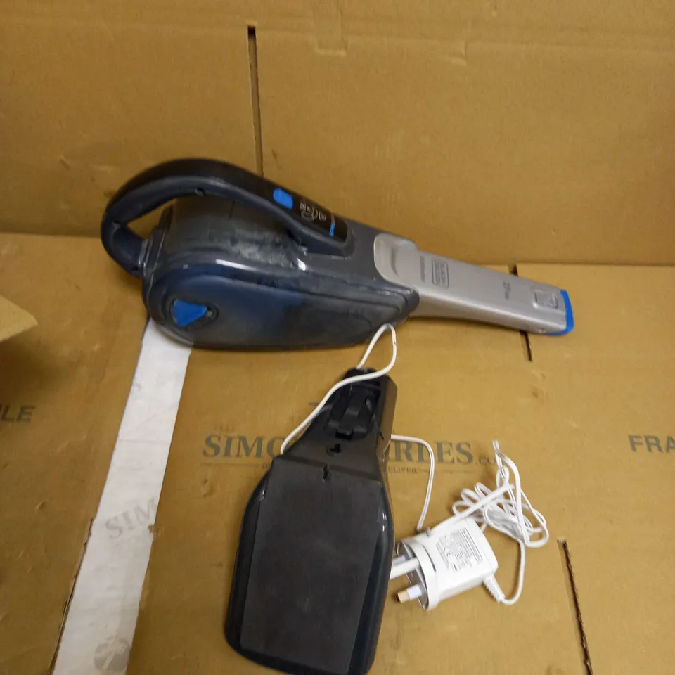 BLACK + DECKER SMARTTECH DUSTBUSTER 