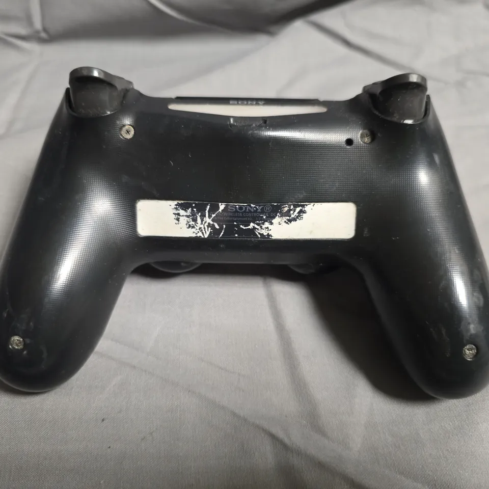 SONY PLAYSTATION DUALSHOCK 4 WIRELESS CONTROLLER (PS4) – BLACK