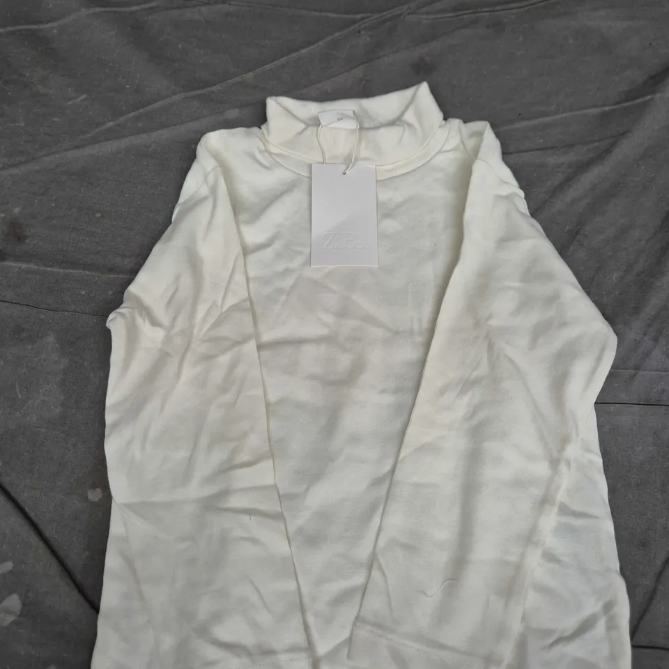 Zara White Knit Top, UK 6 (Age 6, 116 cm)