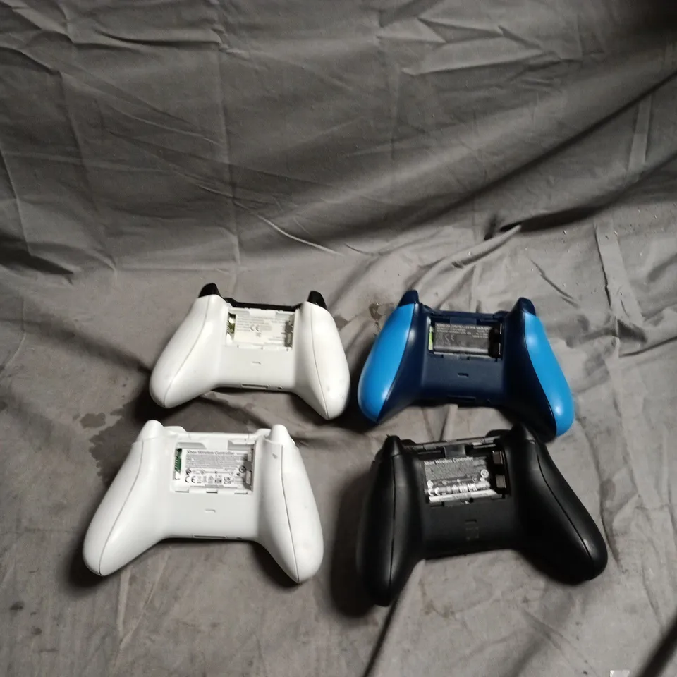 XBOX WIRELESS CONTROLLER BUNDLE – 4 CONTROLLERS (WHITE X2, BLUE, BLACK) - NO BATTERIES