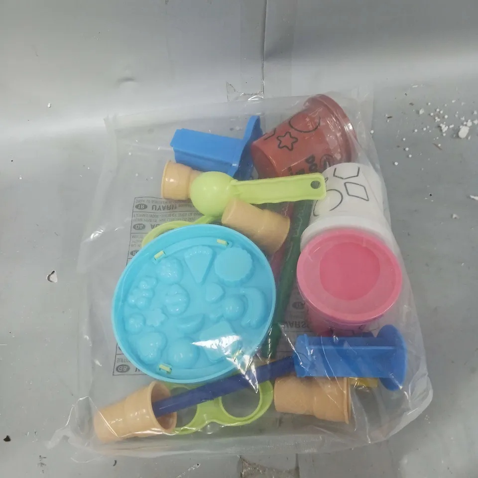 SILLY SCENTS ICE CREAM DOUGH PLAYSET  RRP £14.99