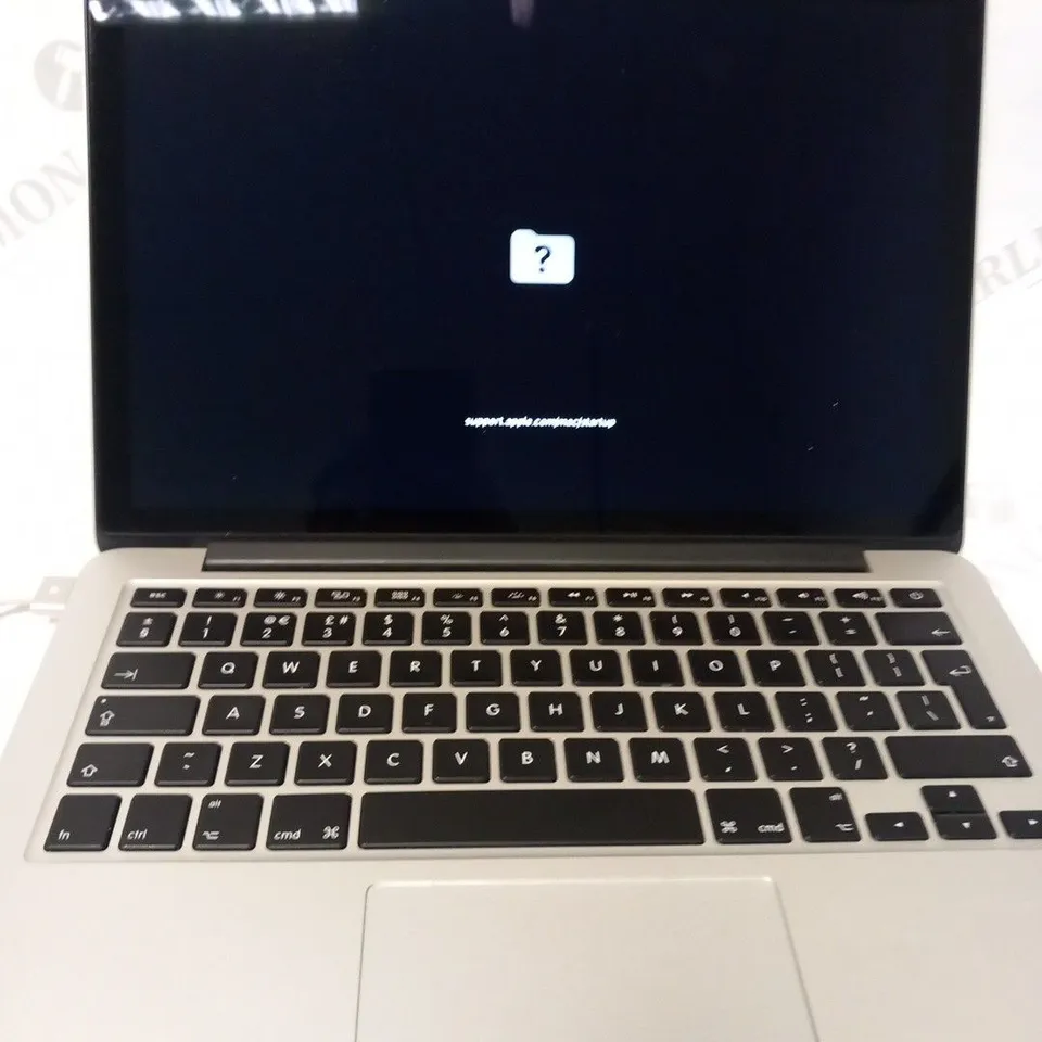 APPLE MACBOOK PRO (A1502 EARLY 2015)