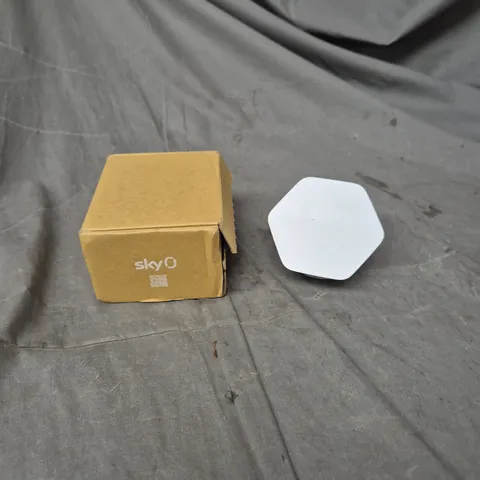 SKY MAX POD – MESH WI‑FI EXTENDER FOR SKY Q, MODEL SE411-UK