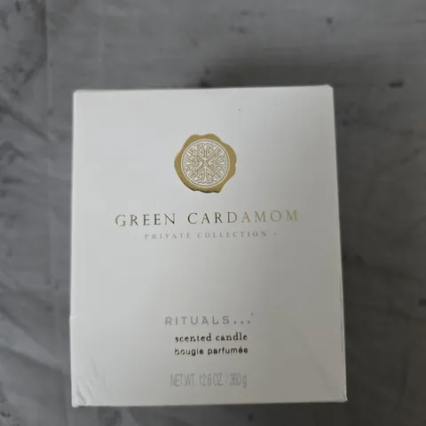 RITUALS GREEN CARDAMOM SCENTED CANDLE – PRIVATE COLLECTION