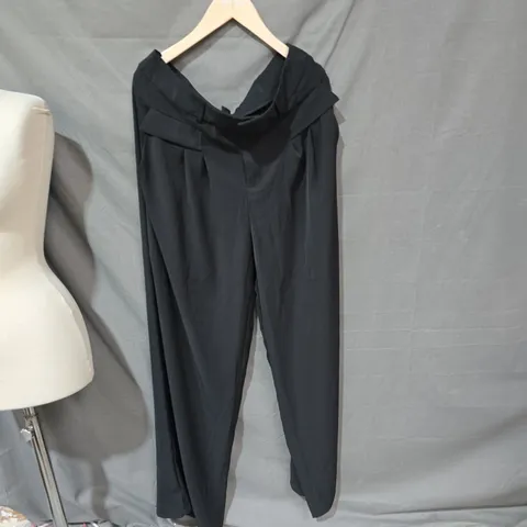 BOOHOO BLACK WOMEN'S TROUSERS – UK 14 (EU 42; US 10) 