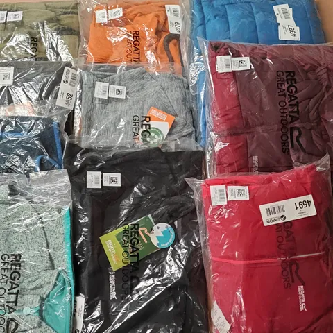 LOT OF 10 ASSORTED BRAND NEW REGATTA ITEMS IN VARIOUS STYLES AND SIZES