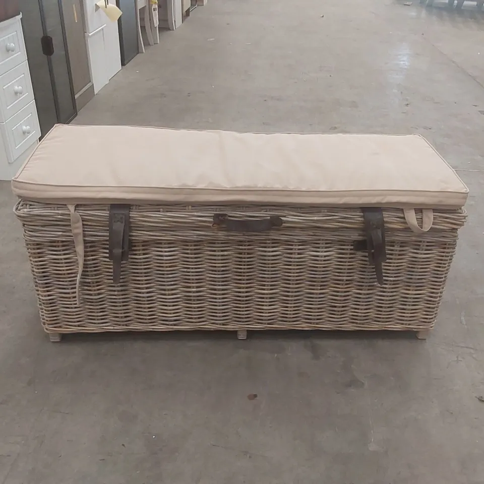 ALIYAHA HANDMADE KUBU RATTAN BLANKET BOX BENCH SEAT. LIFT TOP OTTOMAN STORAGE. LINED INTERIOR