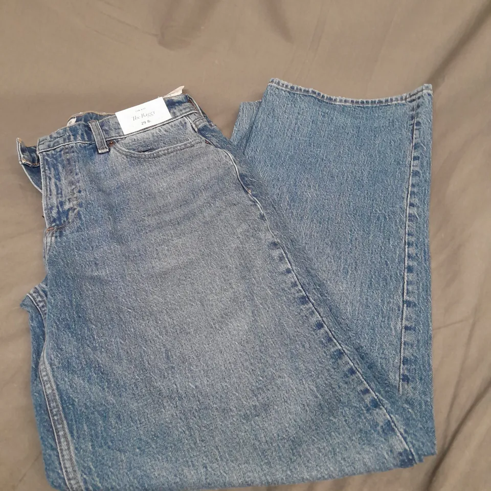 ABERCROMBIE & FITCH THE BAGGY LOW RISE JEAN IN BLUE SIZE 29 LONG