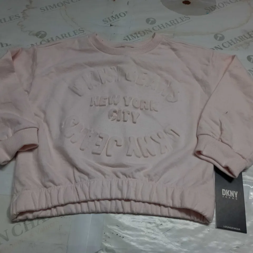 DKNY JEANS GRAPHIC SWEATSHIRT SIZE 4