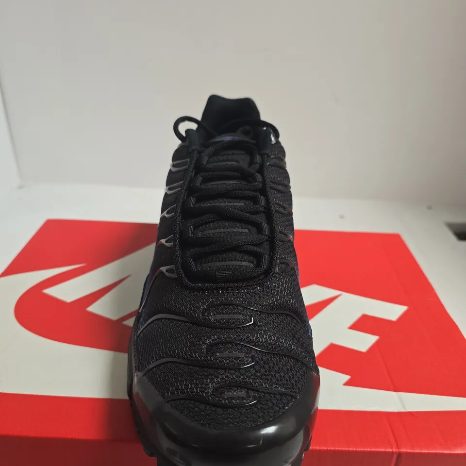 BOXED PAIR OF NIKE AIR MAX PLUS MEN'S SNEAKERS – BLACK/BLUE, UK 10