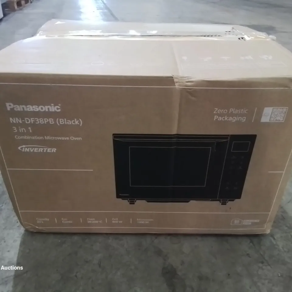 BOXED PANASONIC COMBINATION MICROWAVE OVEN IN BLACK (NN-DF38PB)