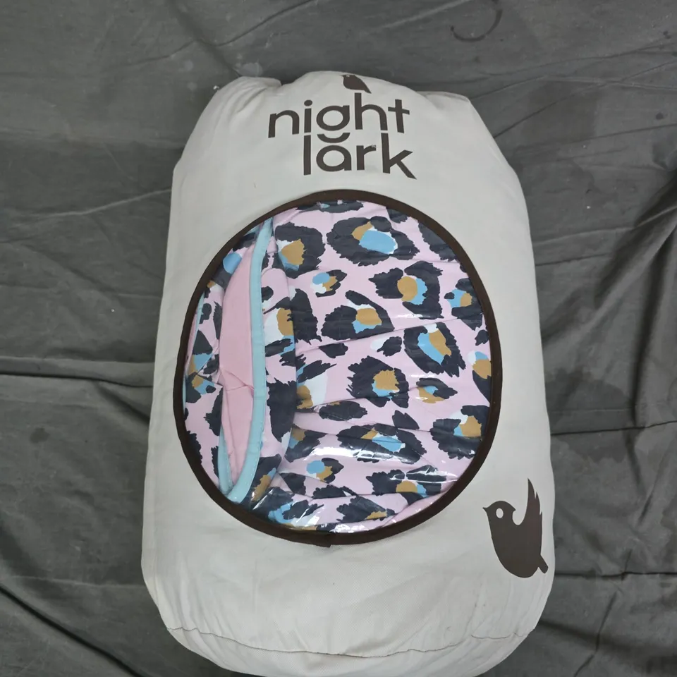 ELEANOR BOWMER X NIGHT LARK LEOPARD COVERLESS DUVET SET – INCLUDES 2 PILLOWCASES (50X75 CM)