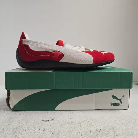 BOXED PAIR OF PUMA SPEEDCAT BALLET SHOES IN RED/WHITE SIZE UK 4