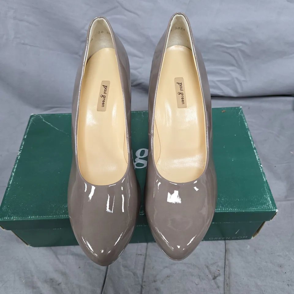 PAUL GREEN 2834-217 SOFT TAUPE PATENT PUMPS, UK 7