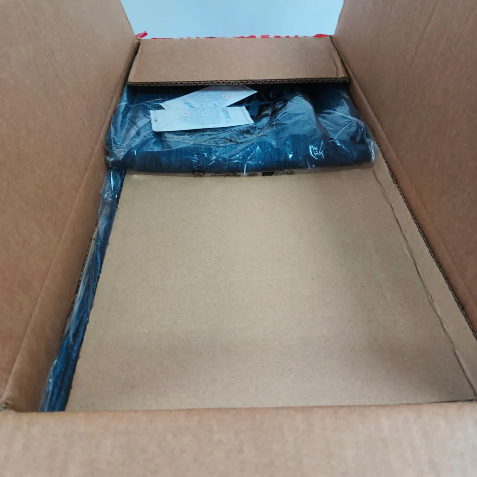 BOX OF 11 LOW RISE WIDE JEANS BONDI BLUE ASSORTED SIZES